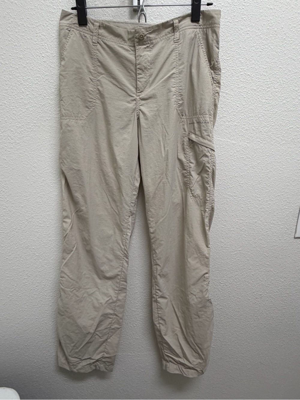 Columbia PFG Omni Shade Pants Womens 8 Beige Nylon Fishing Hiking Outdoor